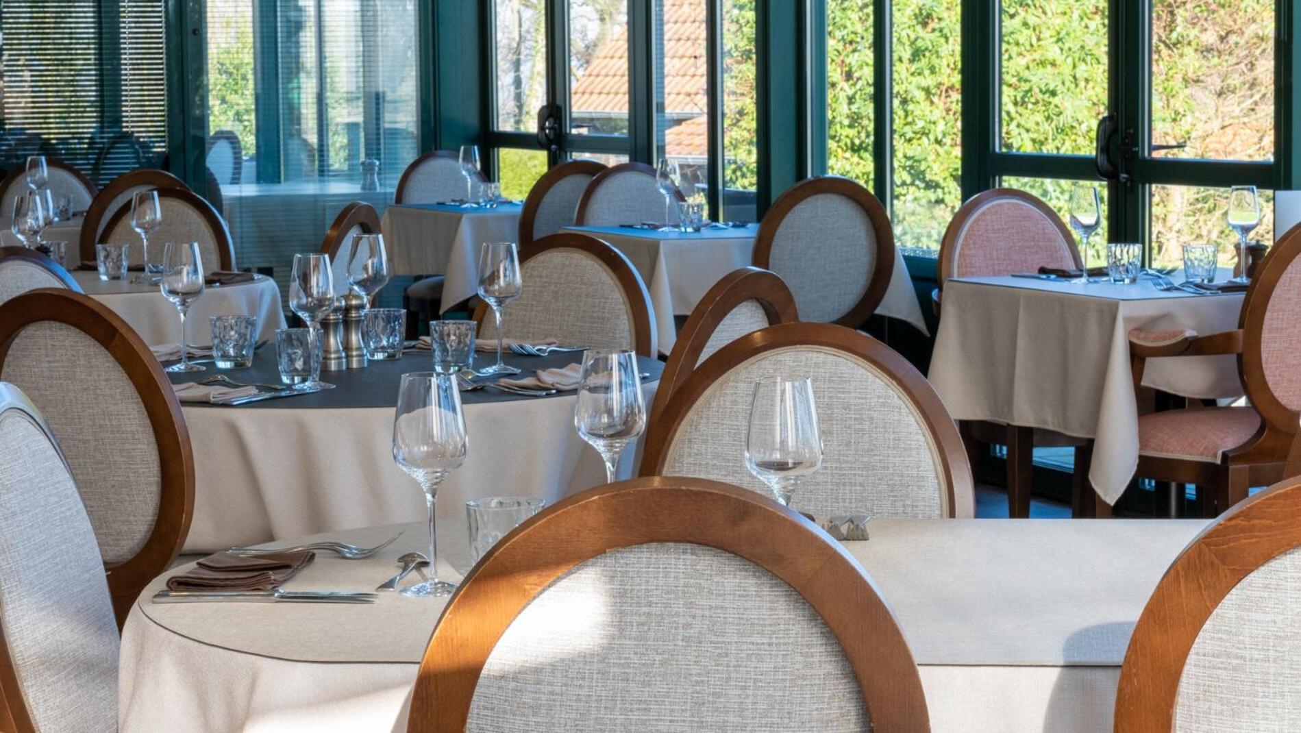 Logis - Hotel Restaurant La Sapiniere Wisques Bagian luar foto