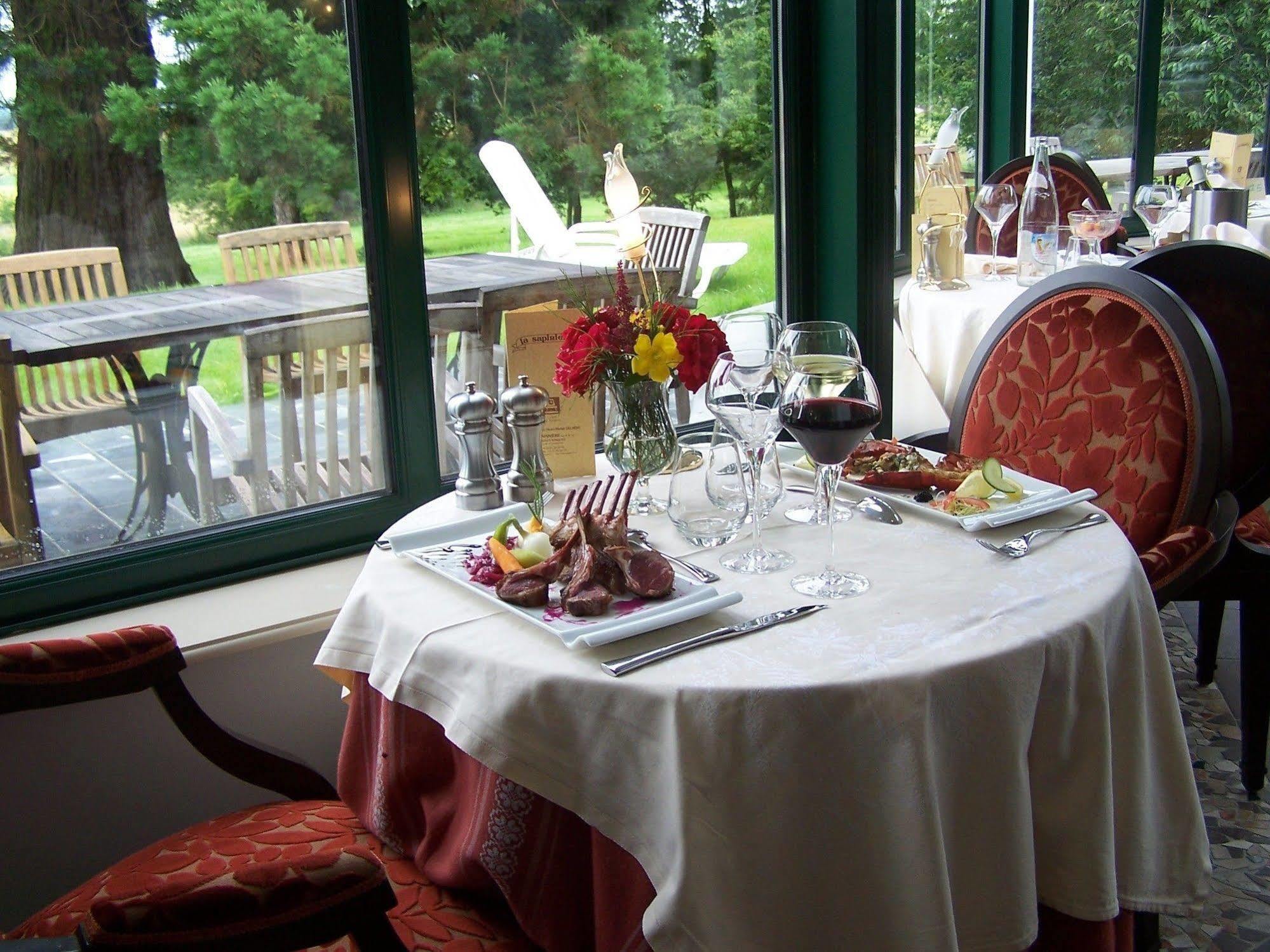 Logis - Hotel Restaurant La Sapiniere Wisques Bagian luar foto